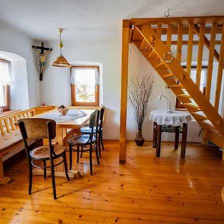 Vintage House Tomazin