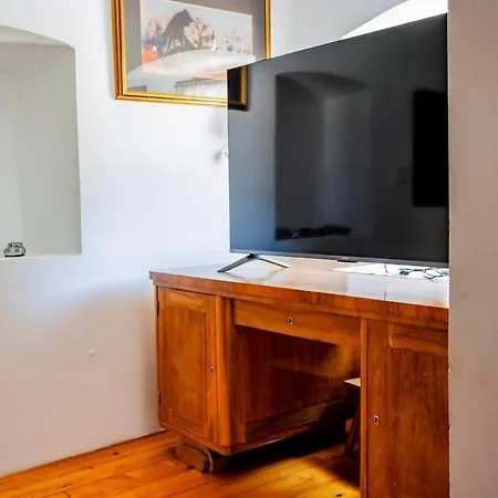 Vintage House Tomazin *